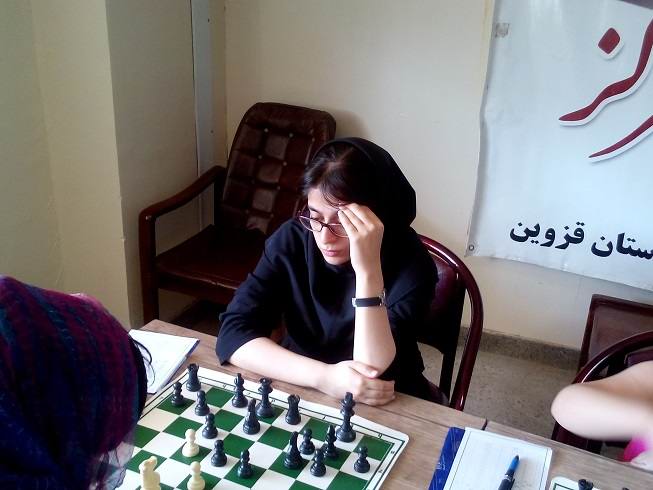 http://www.qazvin-chess.com/images/Other/Women1394/94.05.23.n1.Hakimifard.Rana.jpg