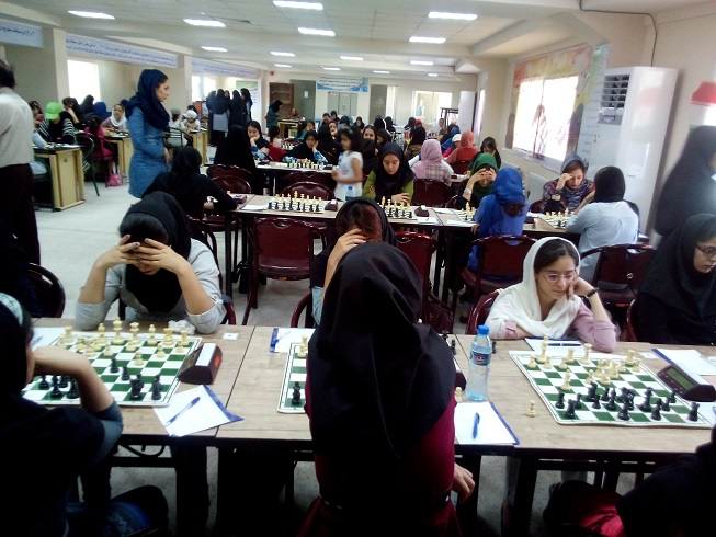 http://www.qazvin-chess.com/images/Other/Women1394/94.05.2401.jpg