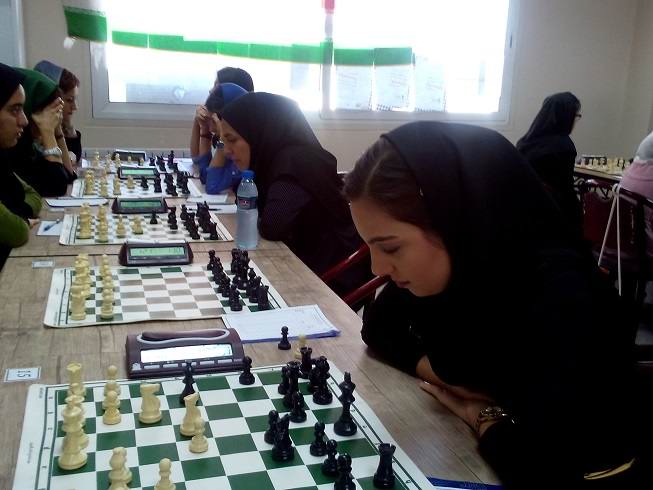 http://www.qazvin-chess.com/images/Other/Women1394/94.05.2403.jpg