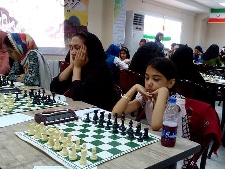 http://www.qazvin-chess.com/images/Other/Women1394/94.05.2405.jpg