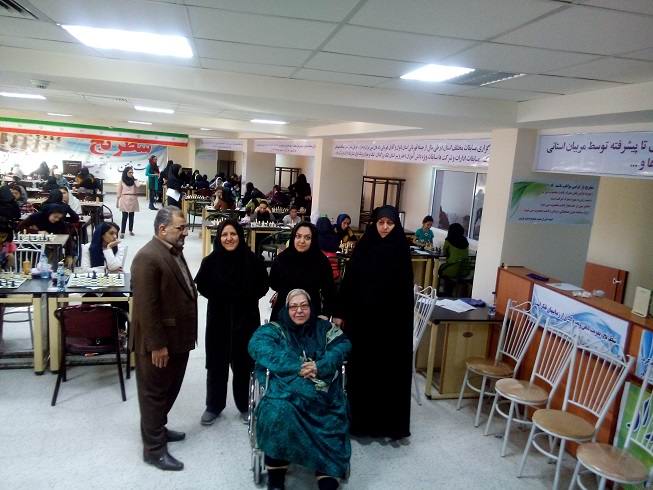 http://www.qazvin-chess.com/images/Other/Women1394/94.05.23.m5.jpg