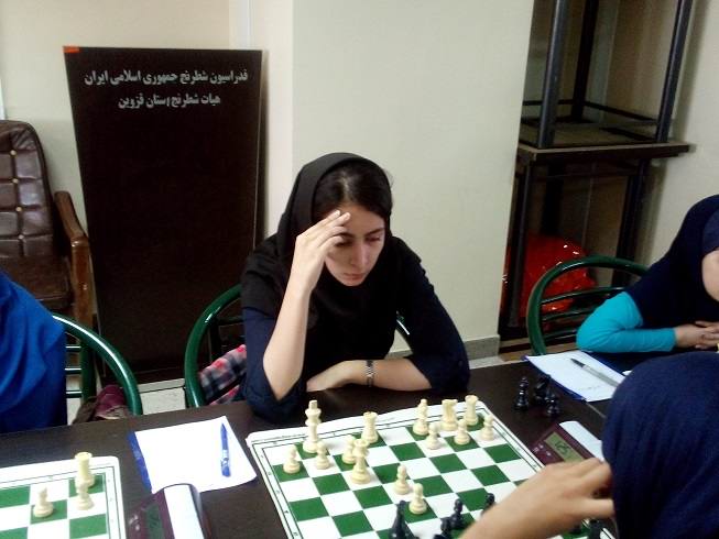 http://www.qazvin-chess.com/images/Other/Women1394/94.05.23.n8.01.jpg